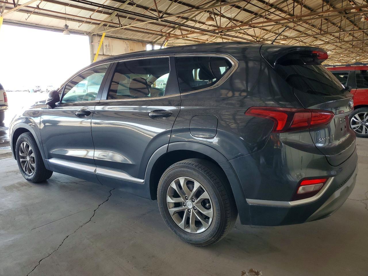 2020 Hyundai Santa Fe Se - Image 2