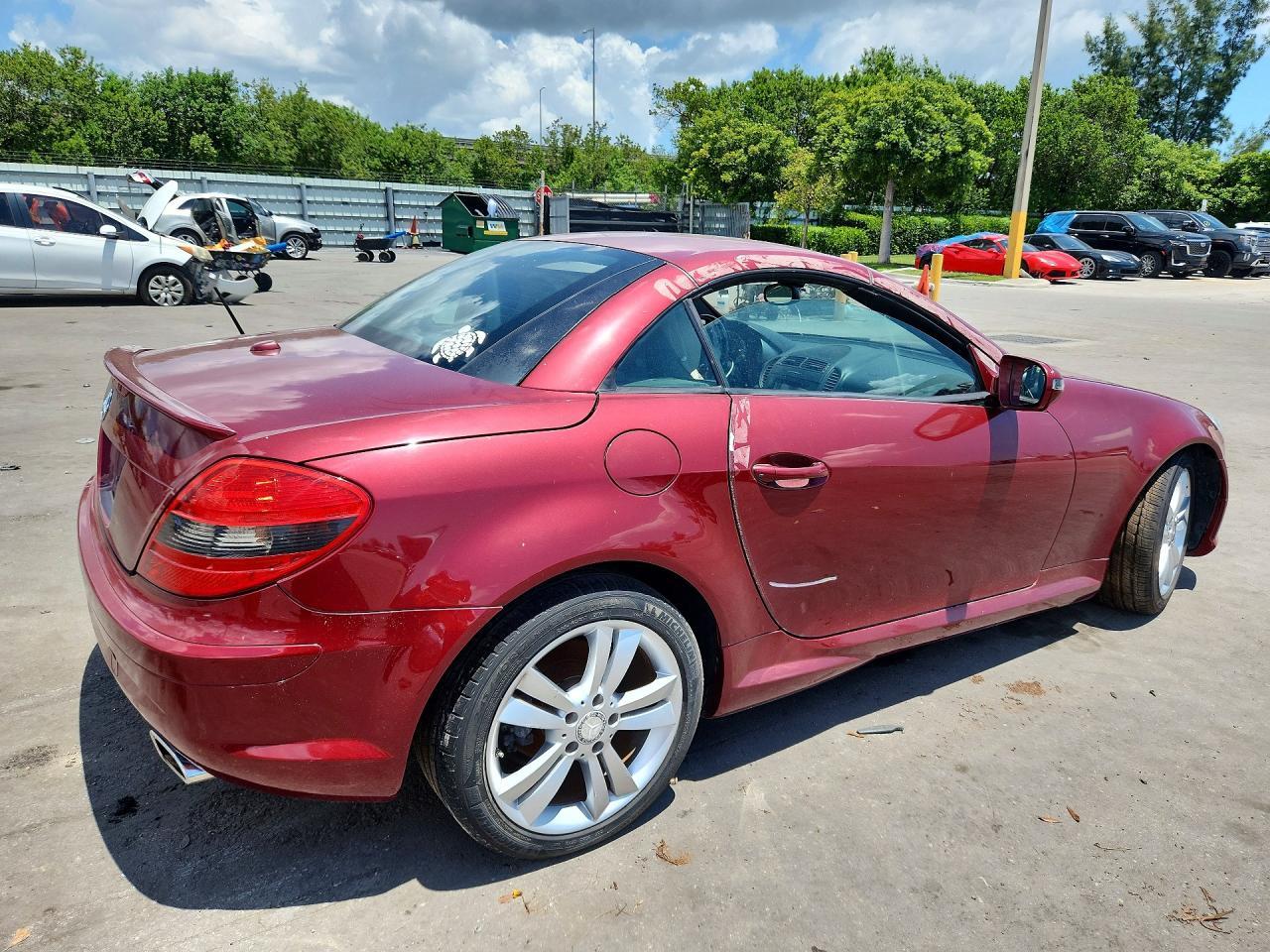 2011 Mercedes-Benz Slk 300 - Image 3