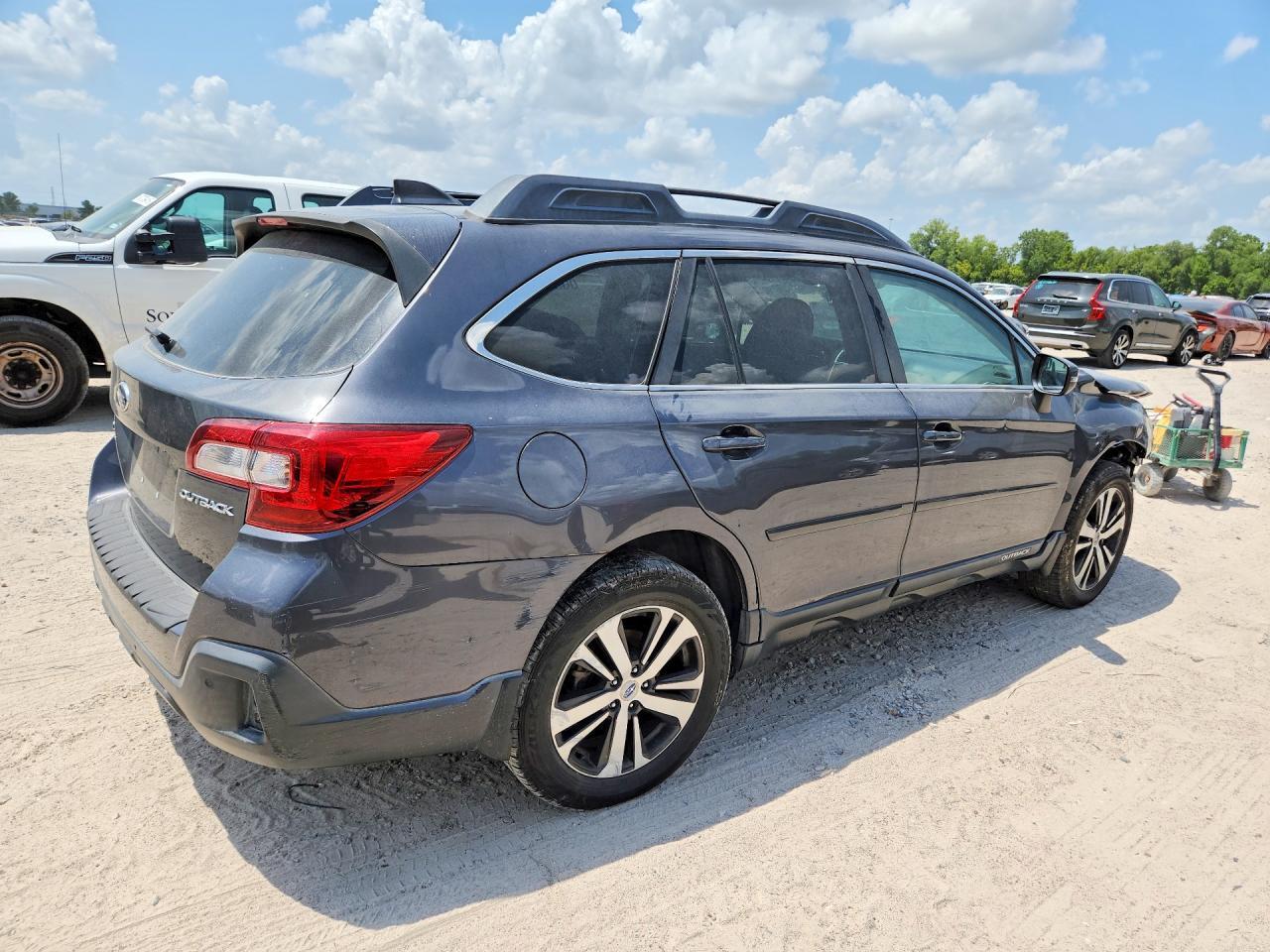 2019 Subaru Outback 2.5I Limited - Image 3