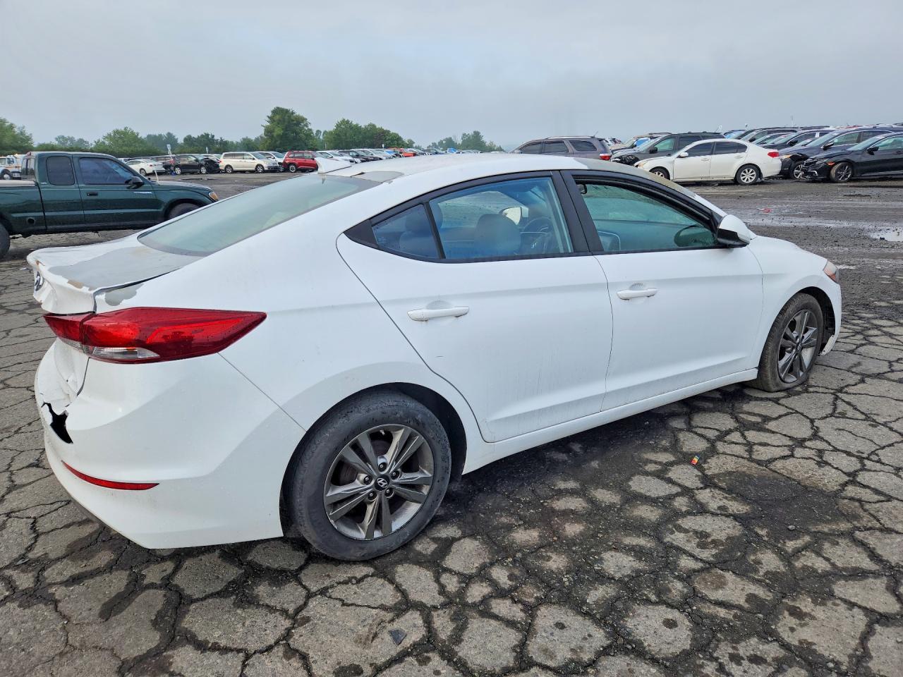 2017 Hyundai Elantra Se - Фото 3