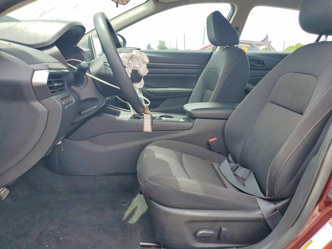 2025 Nissan Altima Sv - Image 7