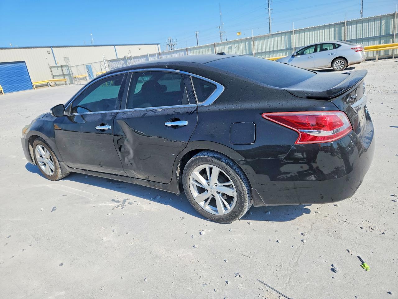 2013 Nissan Altima 2.5 - Фото 2