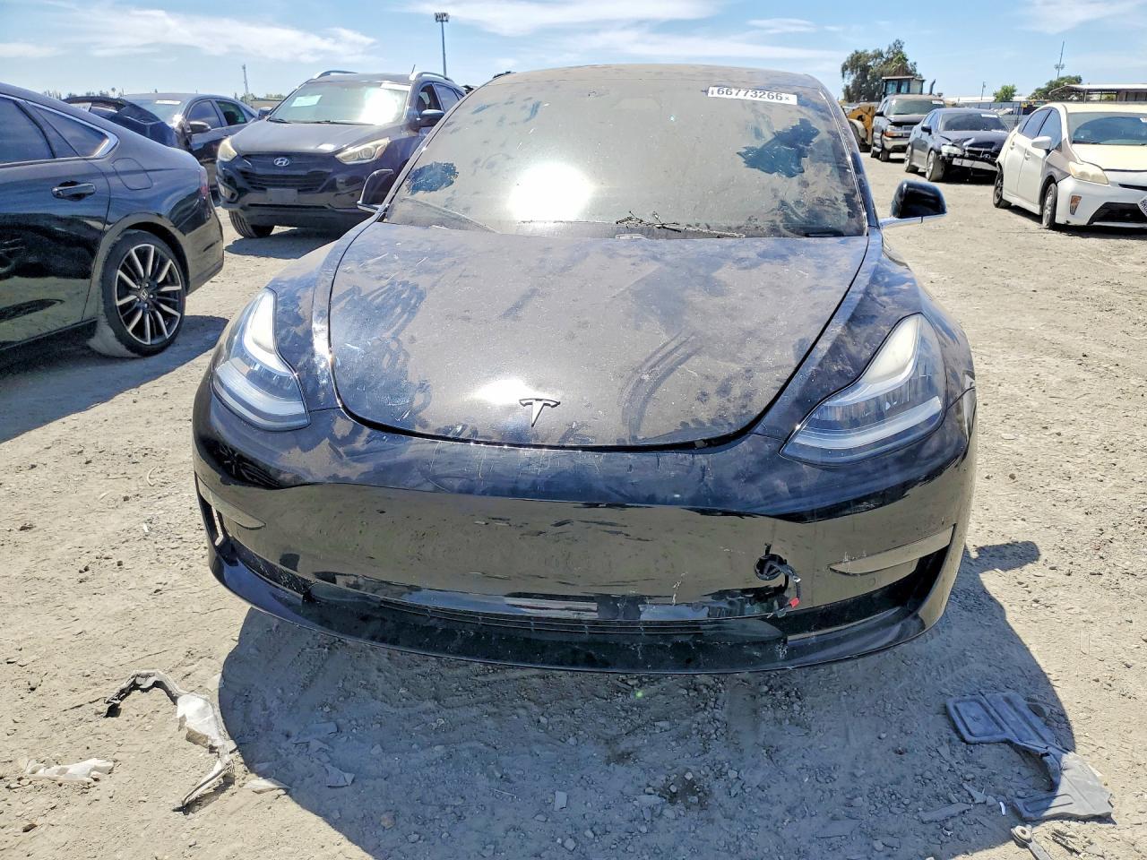2020 Tesla Model 3 - Image 5