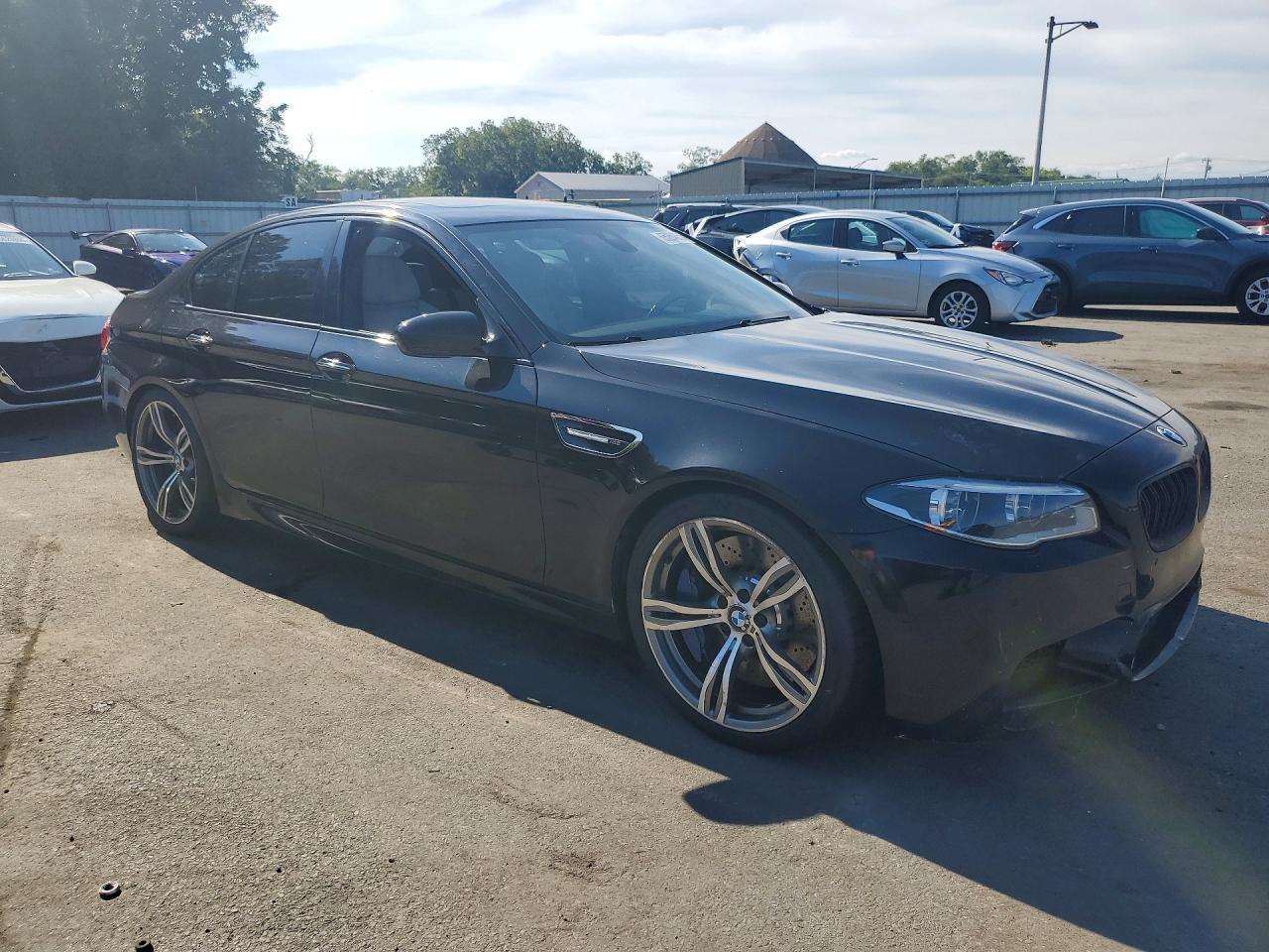 2014 BMW M5 - Фото 4