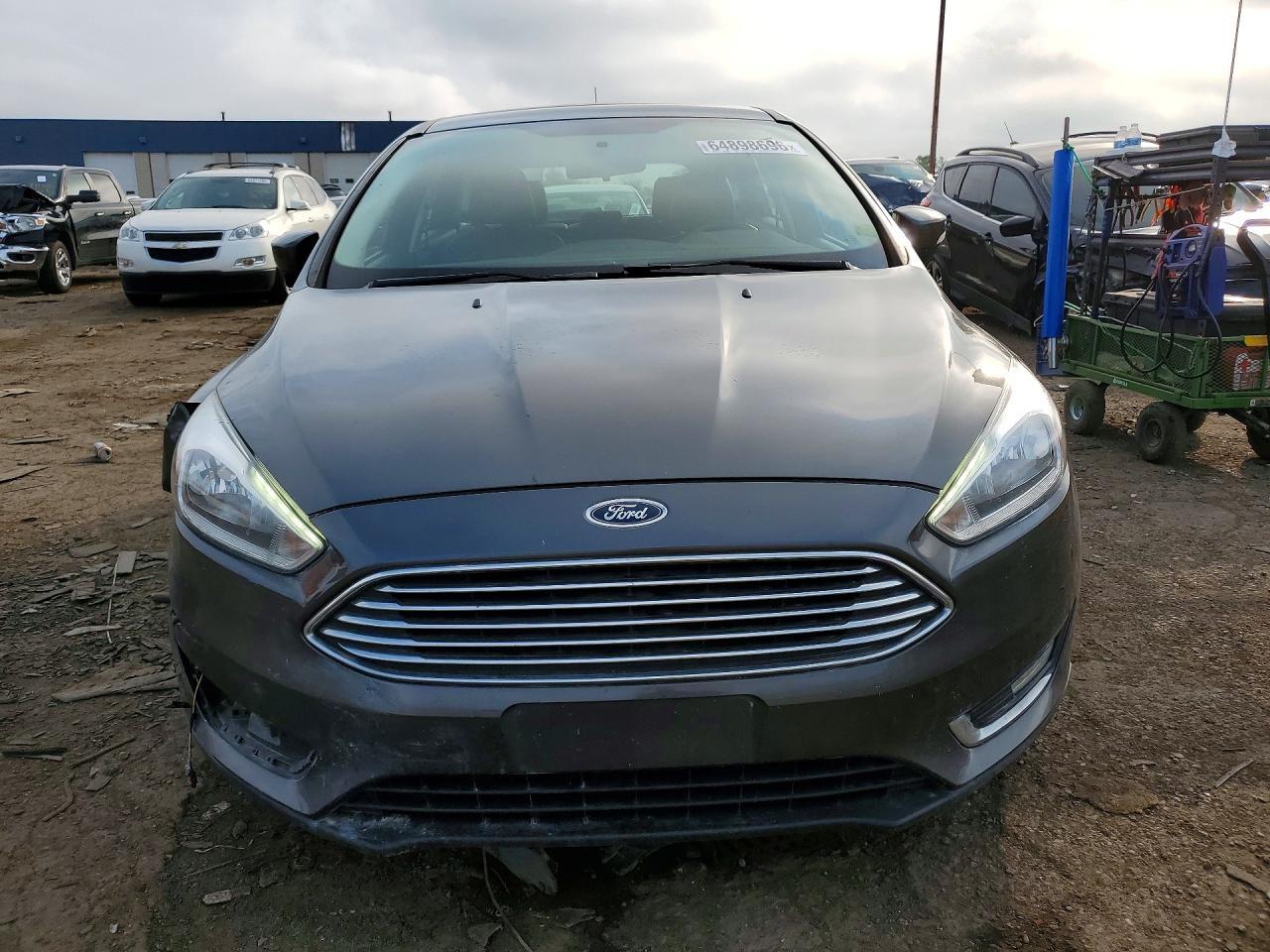 2017 Ford Focus Titanium - Фото 5