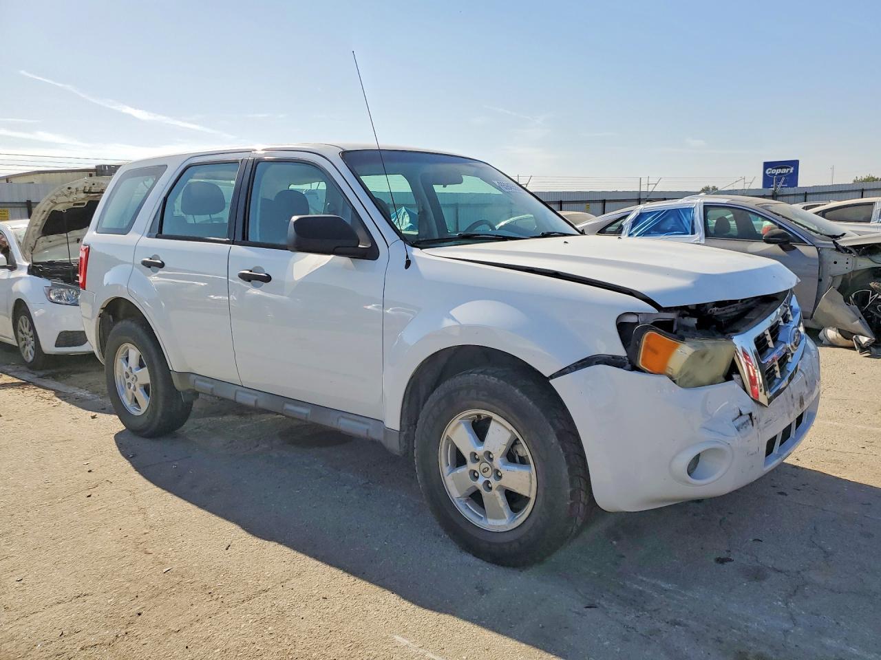 2011 Ford Escape Xls - Image 4