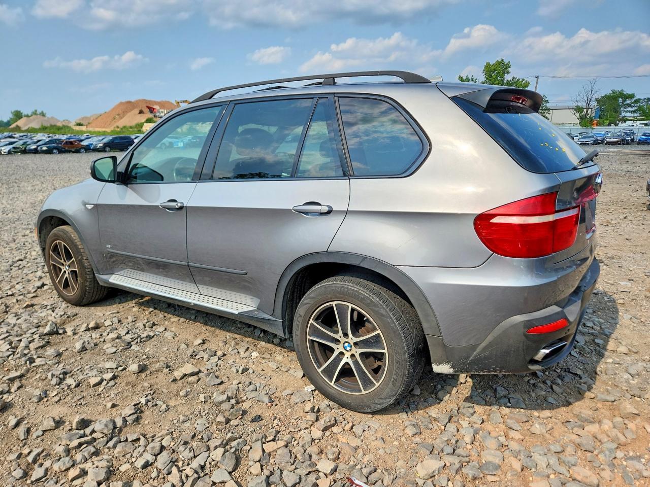 2008 BMW X5 4.8I - Image 2
