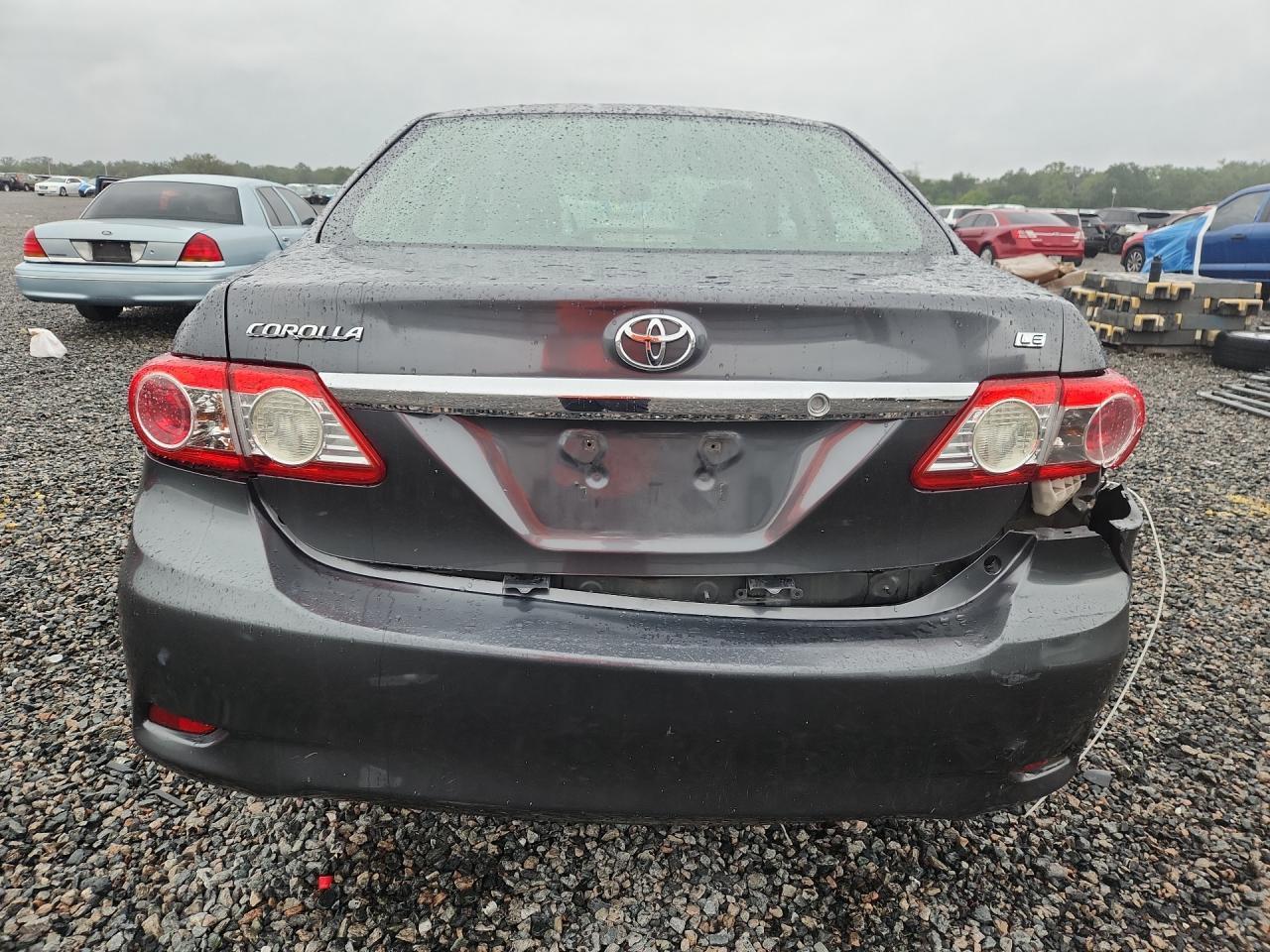 2012 Toyota Corolla Le - Image 6