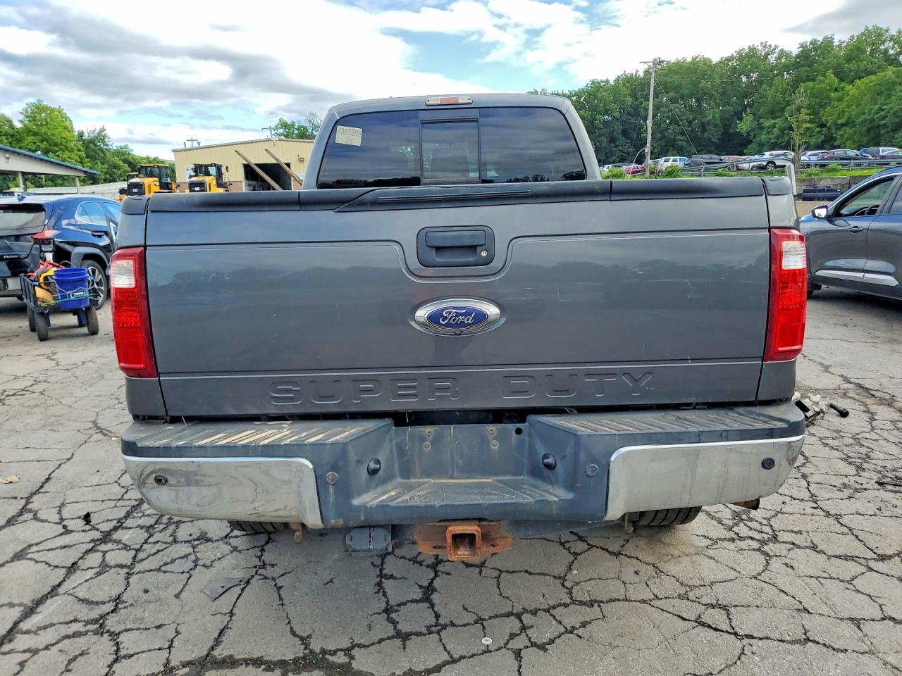 2015 Ford F350 Super Duty - Image 6