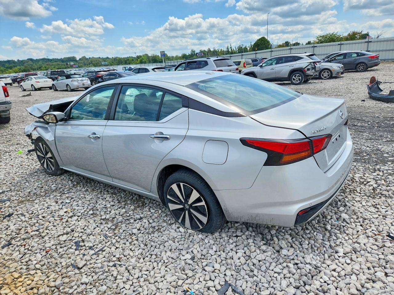 2021 Nissan Altima 2.5 Sv - Фото 2