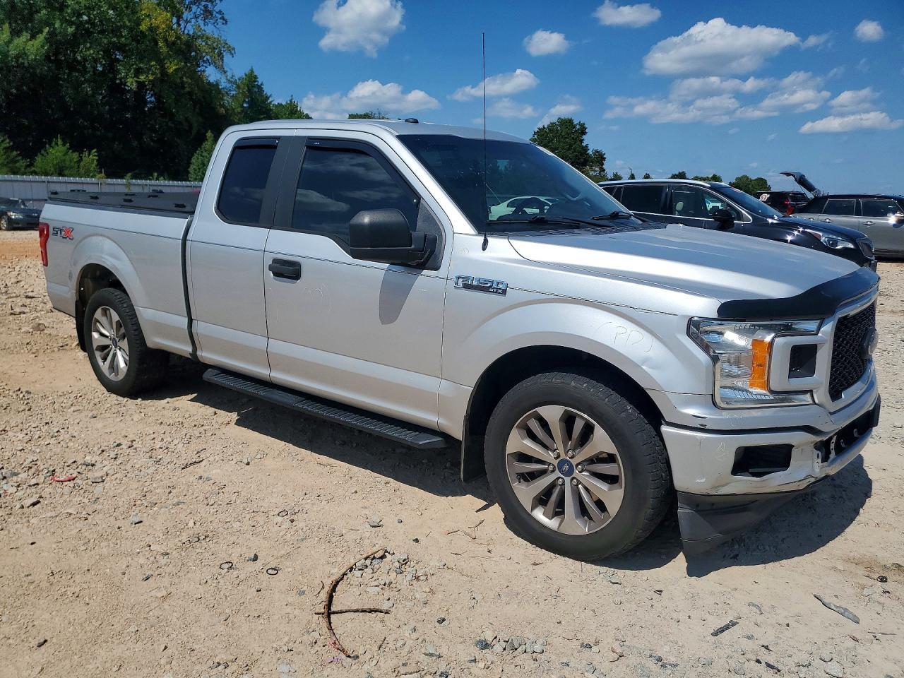 2018 Ford F150 Super Cab - Фото 4