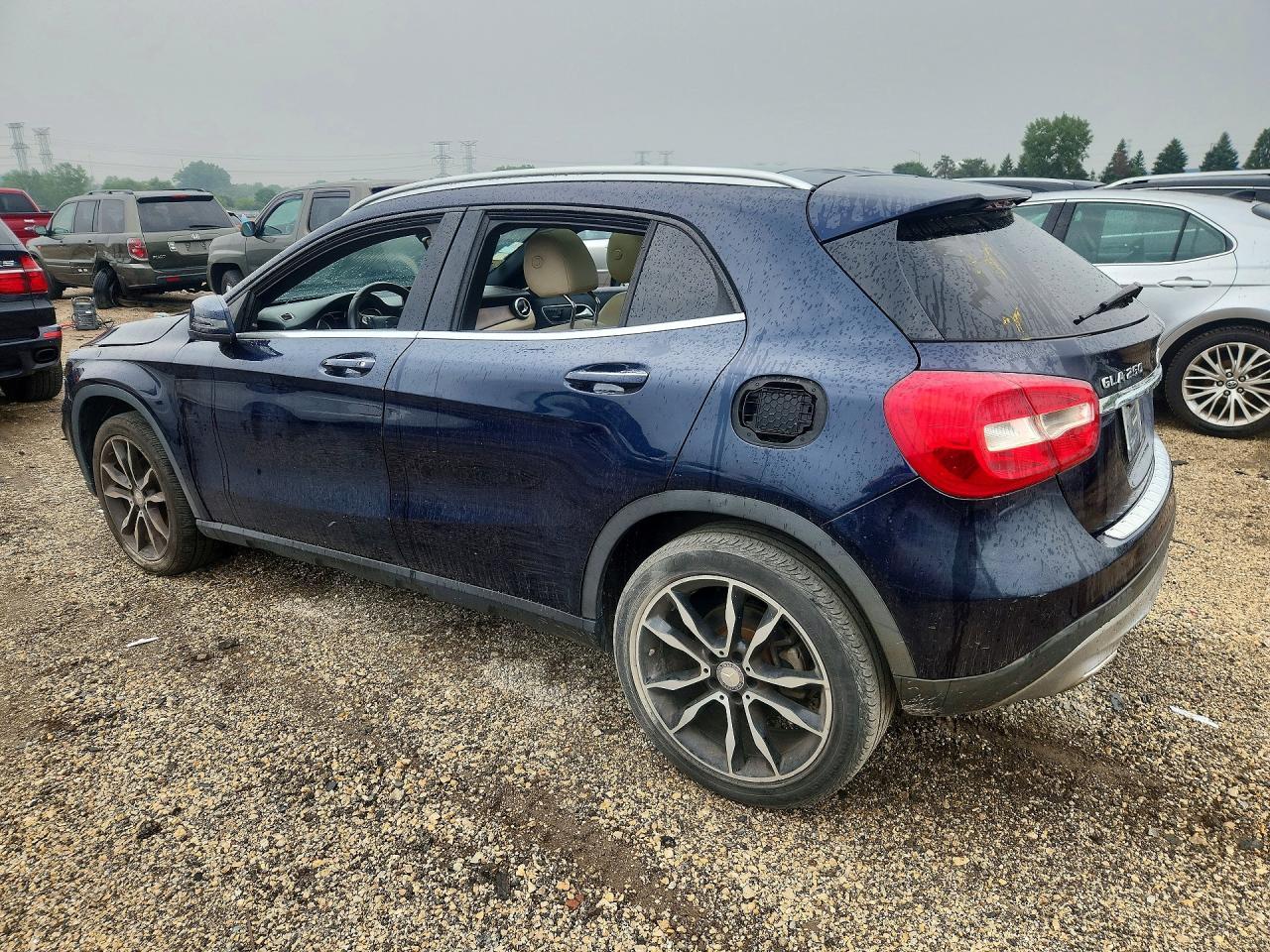 2017 Mercedes-Benz Gla 250 4Matic - Фото 2