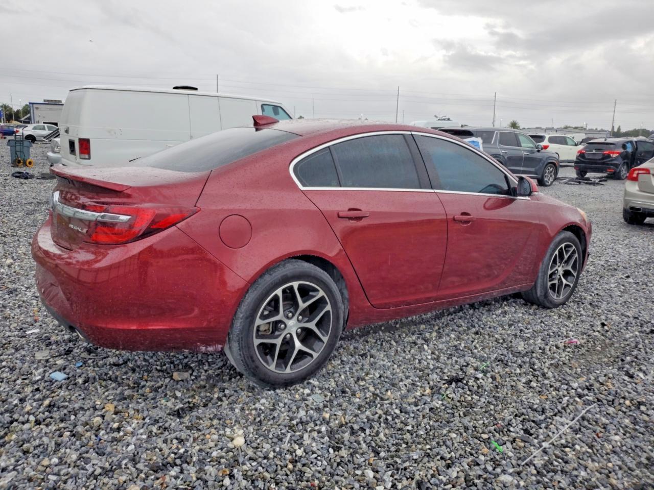2017 Buick Regal Sport Touring - Фото 3
