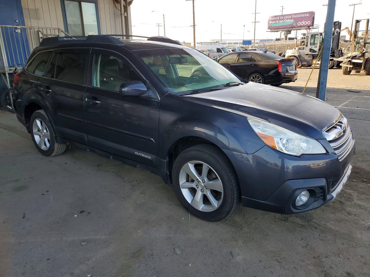 2013 Subaru Outback 2.5I Limited - Image 4