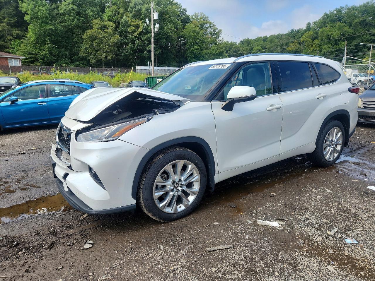 2022 Toyota Highlander Limited