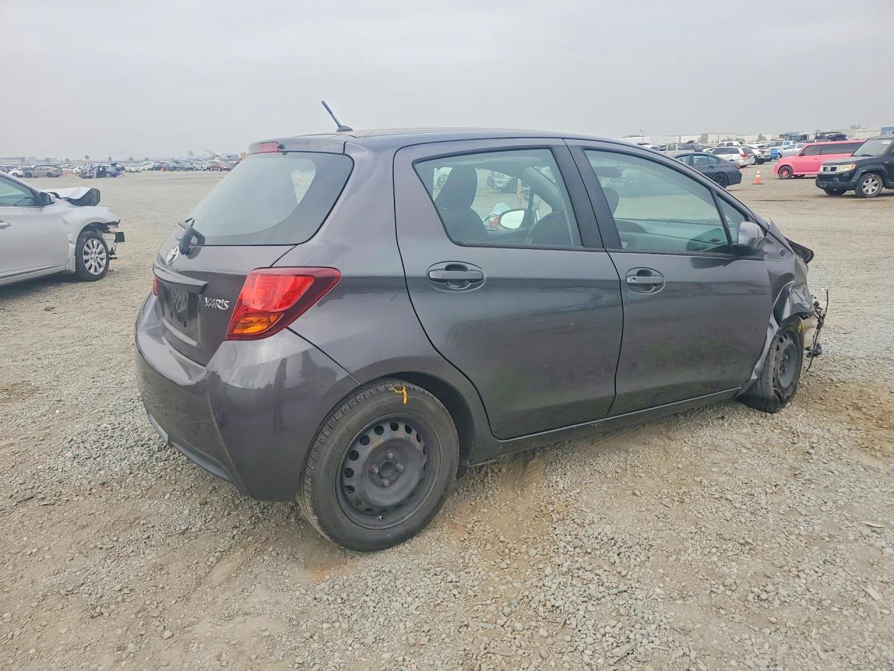 2017 Toyota Yaris 5-Door L Fleet - Image 3