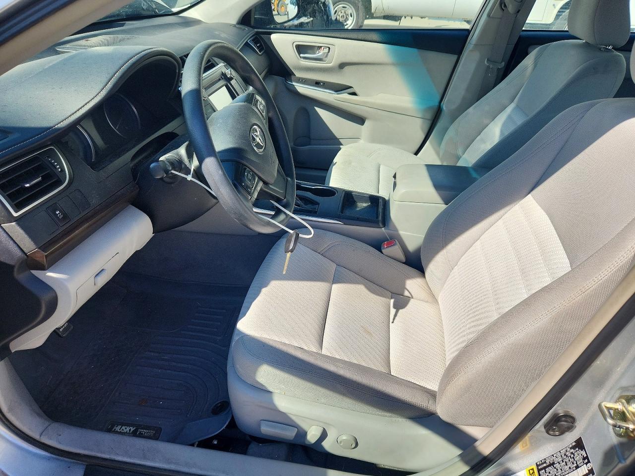 2016 Toyota Camry Le - Фото 7