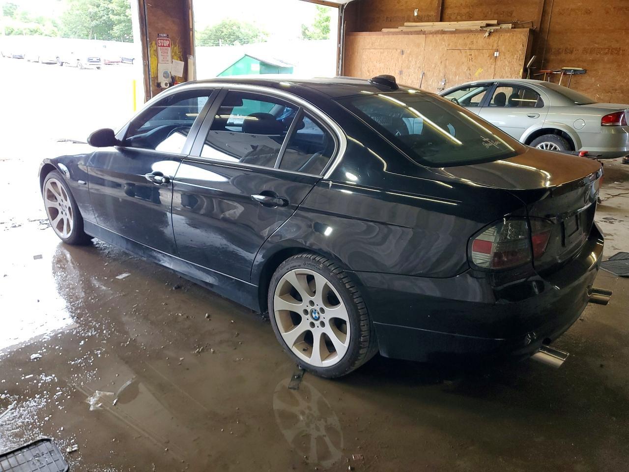 2008 BMW 335 Xi - Image 2