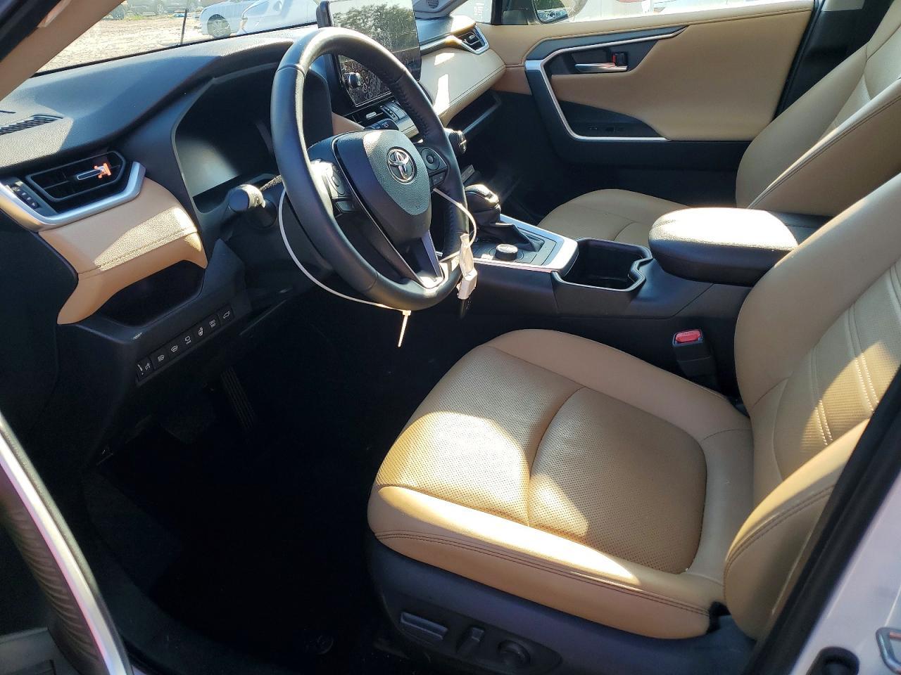 2024 Toyota Rav4 Limited - Фото 7