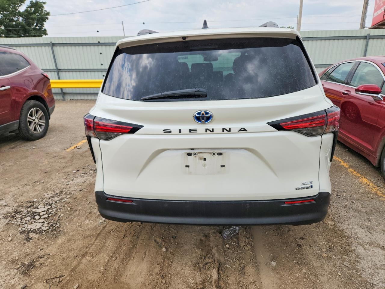 2021 Toyota Sienna Xle - Фото 6