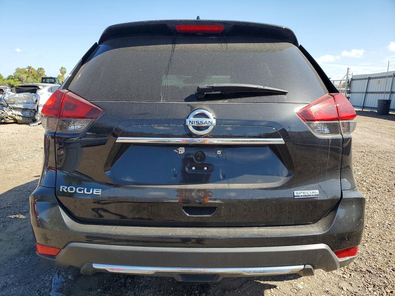 2019 Nissan Rogue S - Image 6