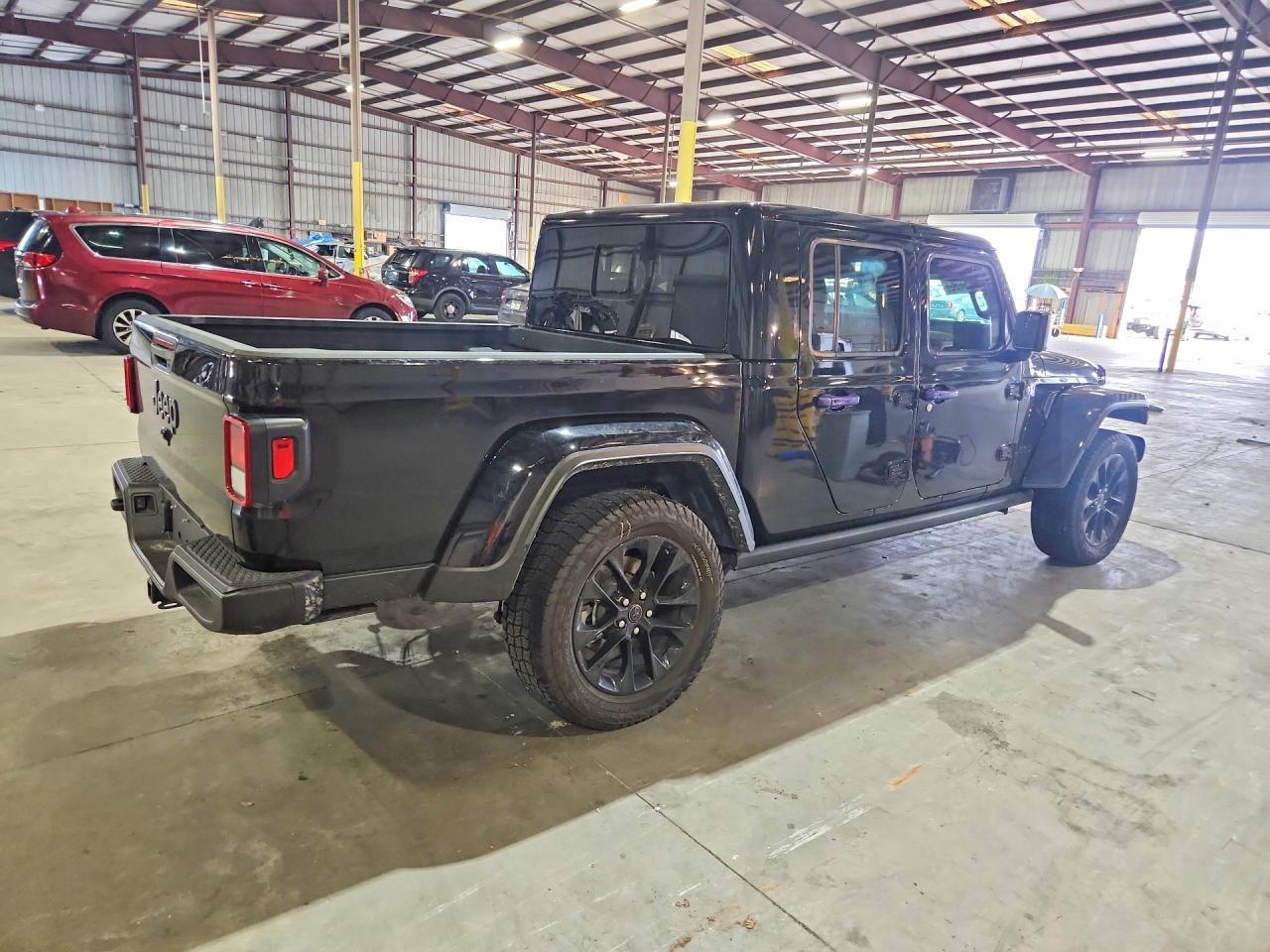 2024 Jeep Gladiator Sport - Image 3