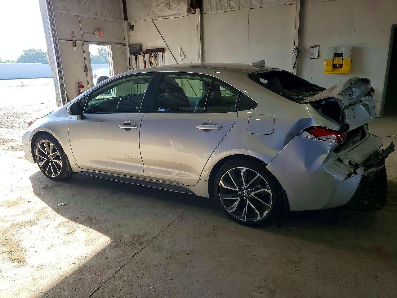 2022 Toyota Corolla Se - Фото 2