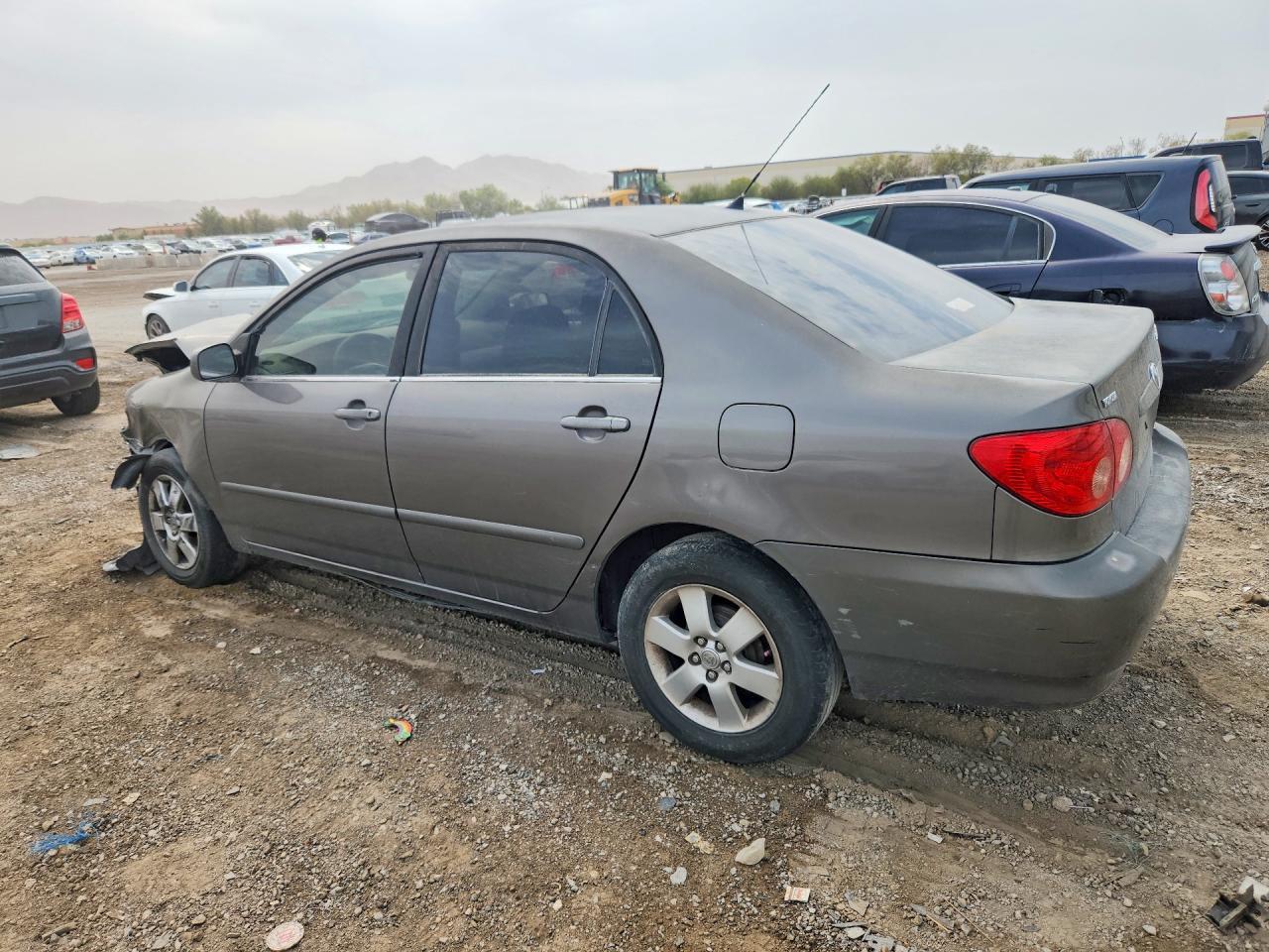 2005 Toyota Corolla - Фото 2