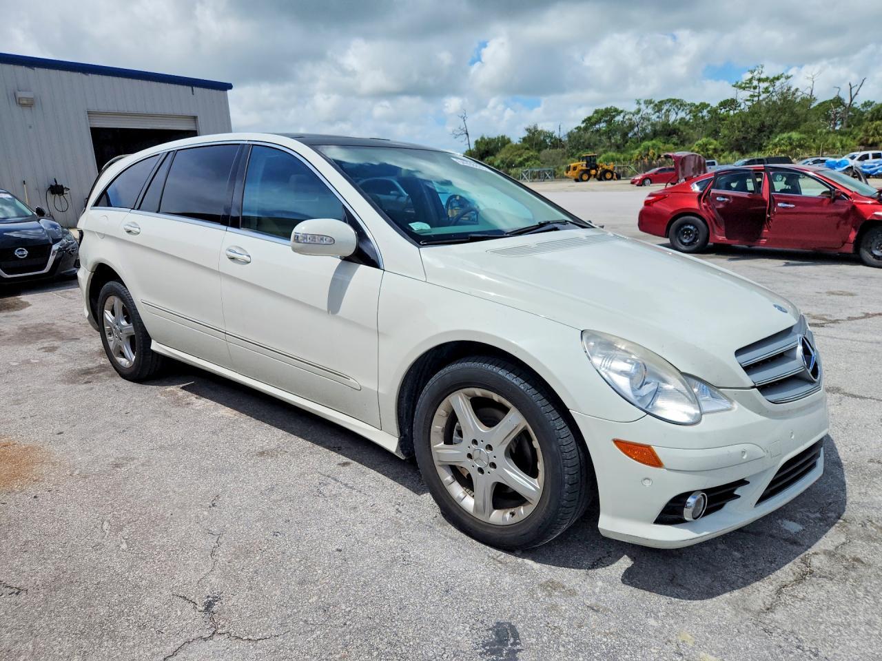 2008 Mercedes-Benz R 320 Cdi - Image 4
