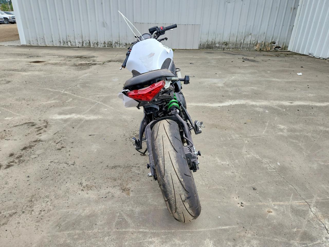 2015 Kawasaki Ex650 F - Image 4