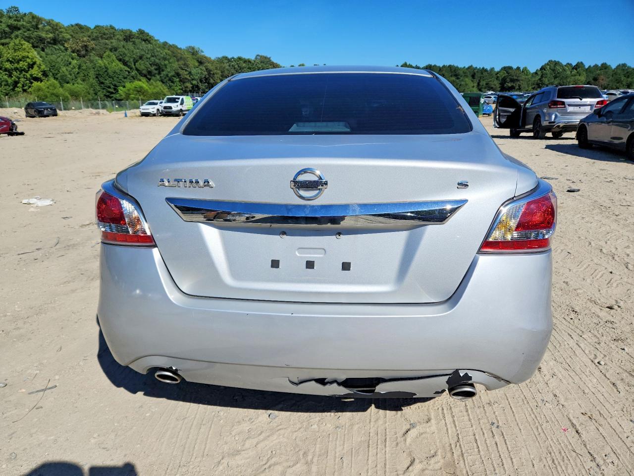 2015 Nissan Altima 2.5 S - Фото 6