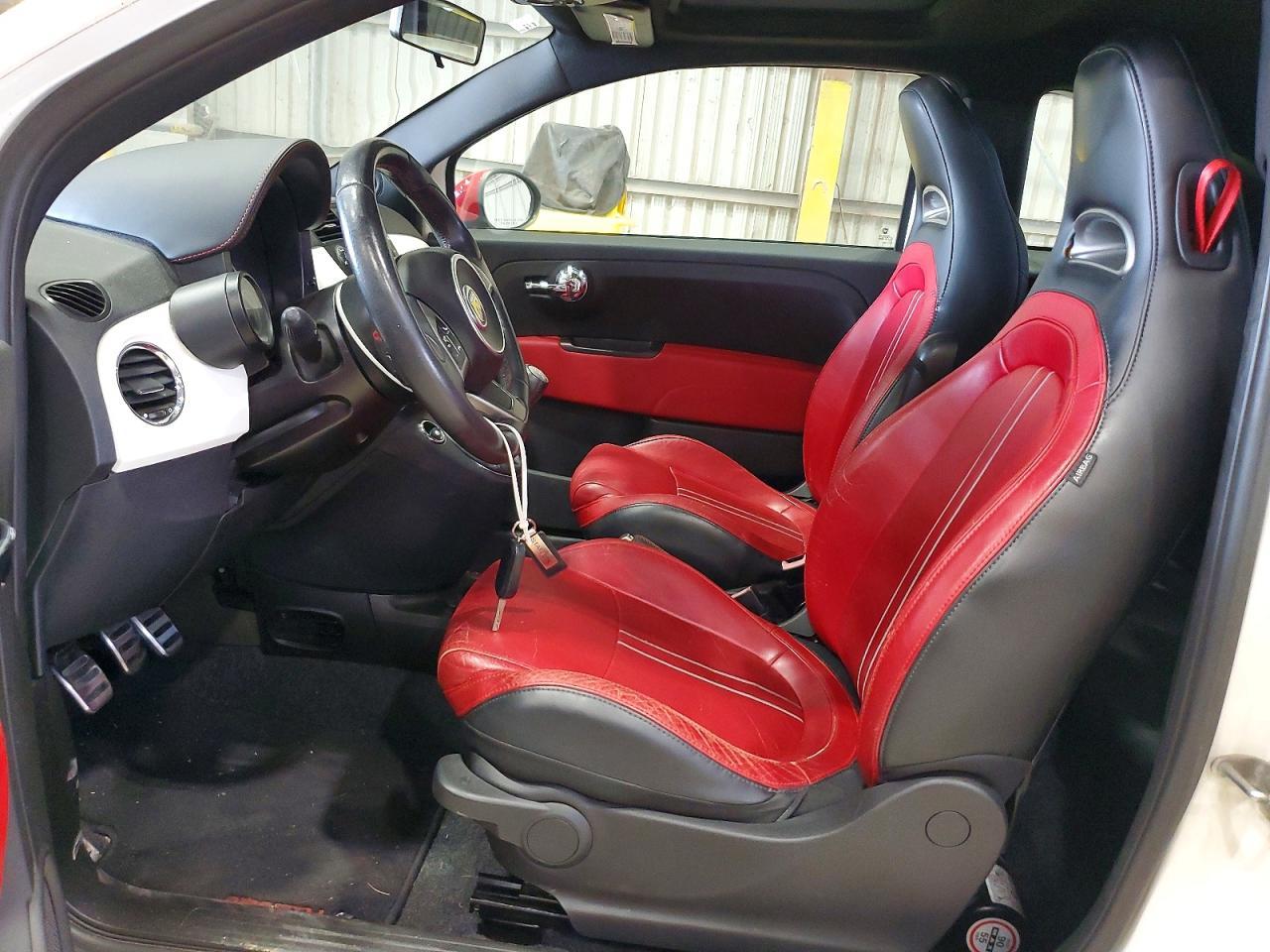 2012 Fiat 500 Abarth - Фото 7