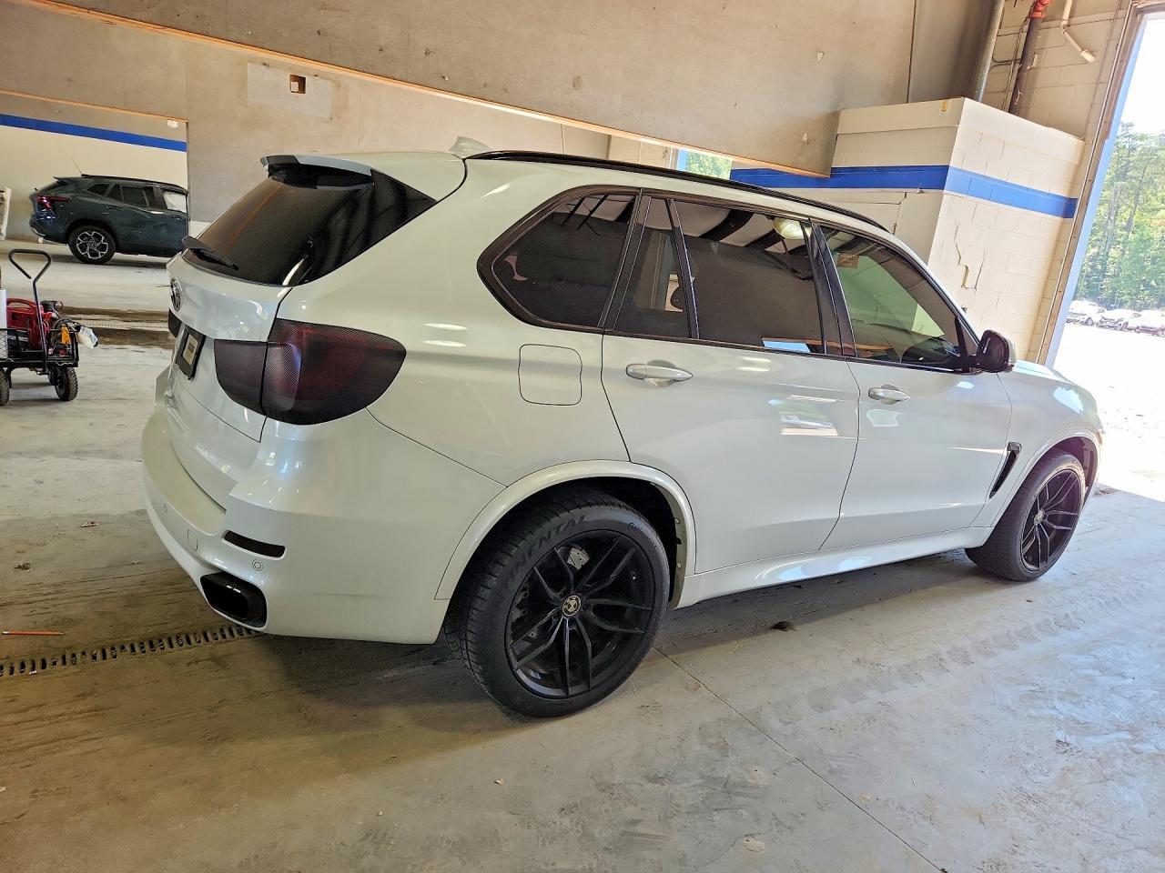 2016 BMW X5 xDrive35D - Image 3