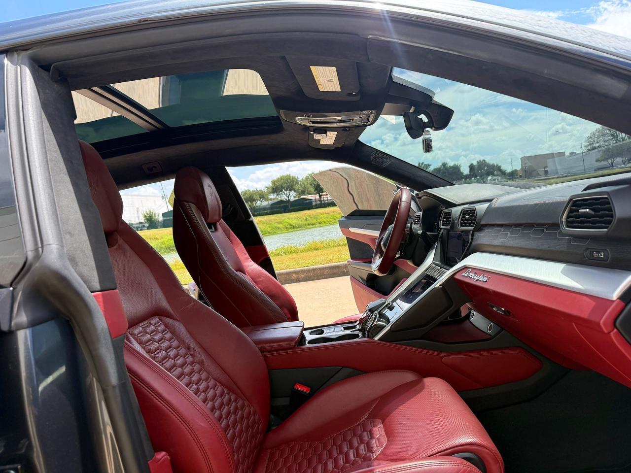 2019 Lamborghini Urus - Image 5