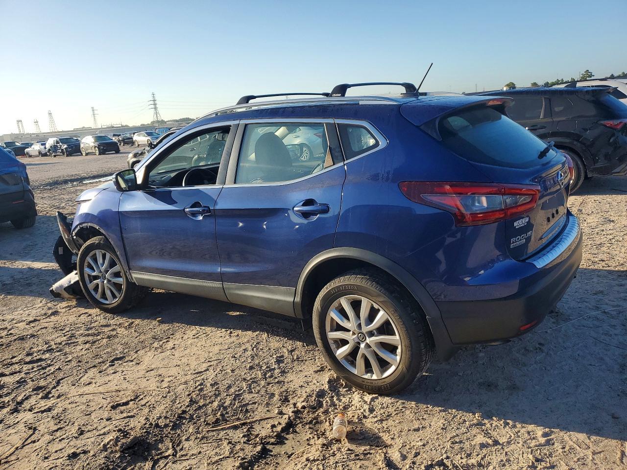 2020 Nissan Rogue - Image 2