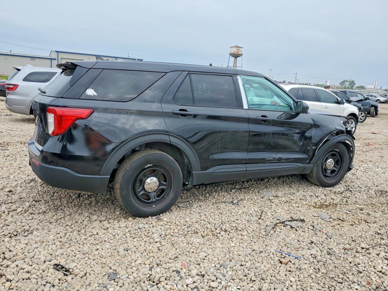 2022 Ford Explorer Police Interceptor - Image 3