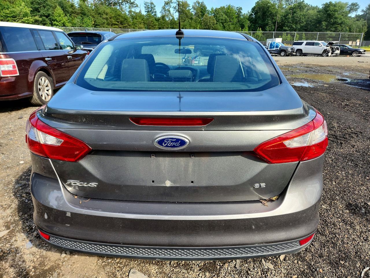 2014 Ford Focus S - Image 6