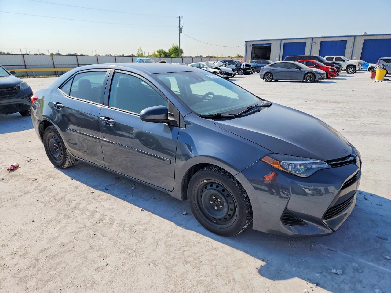 2017 Toyota Corolla Le - Фото 4