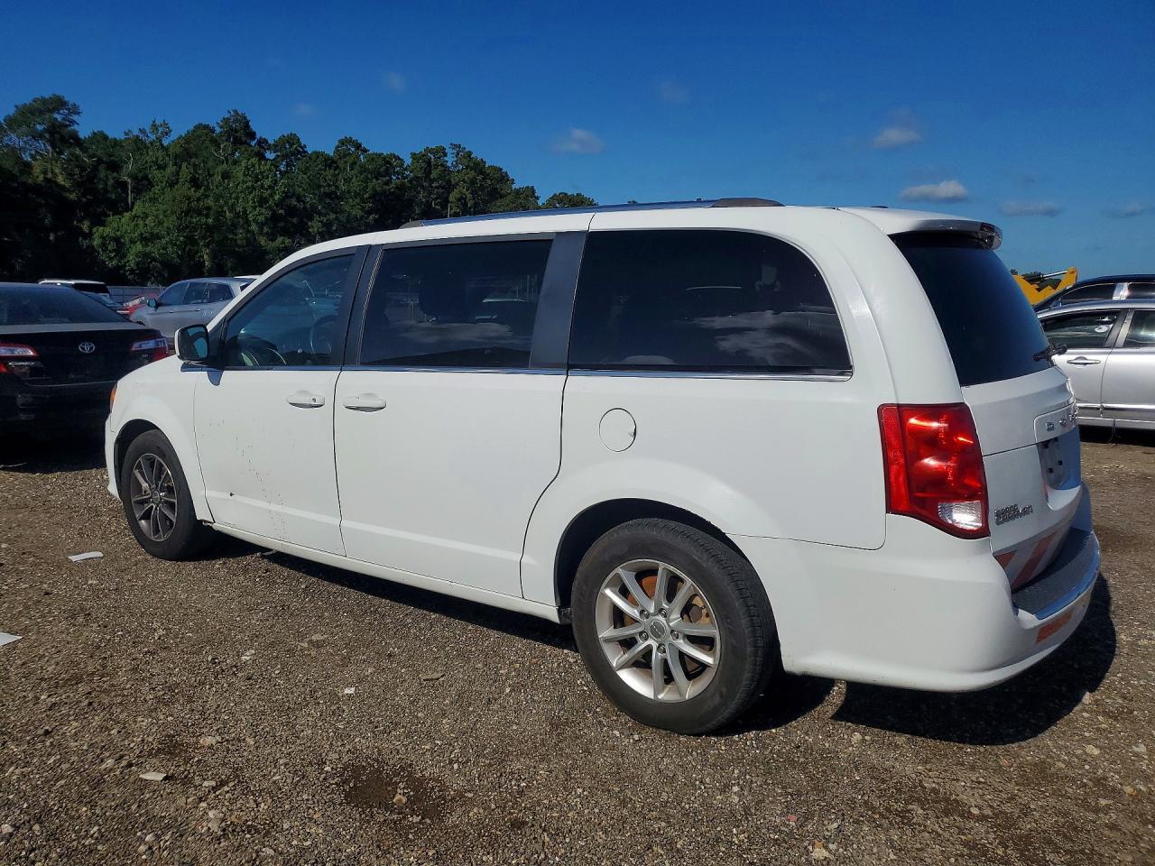2018 Dodge Grand Caravan Sxt - Фото 2