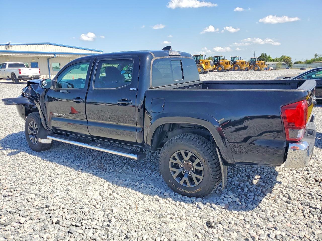 2023 Toyota Tacoma Sr5 V6 - Image 2