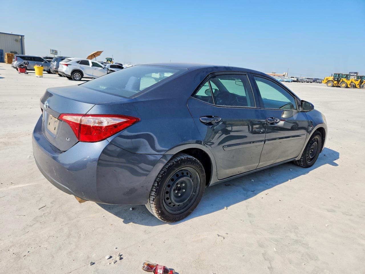 2017 Toyota Corolla Le - Фото 3