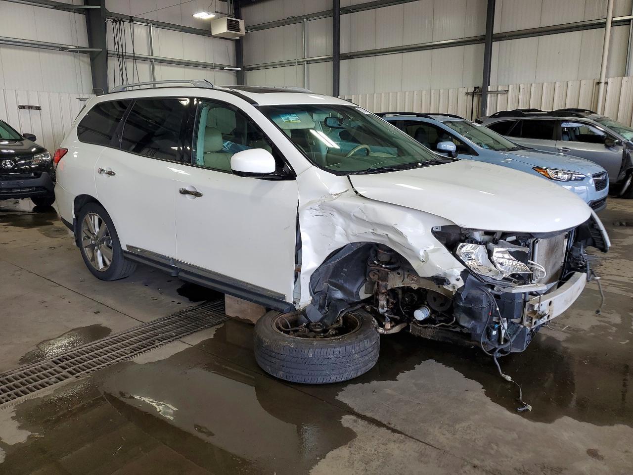 2014 Nissan Pathfinder S - Фото 4