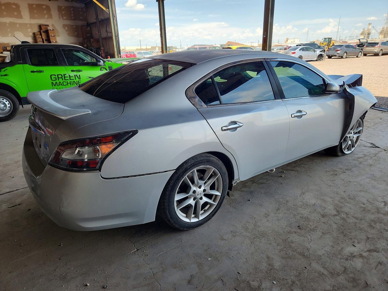 2012 Nissan Maxima 3.5 S - Image 3
