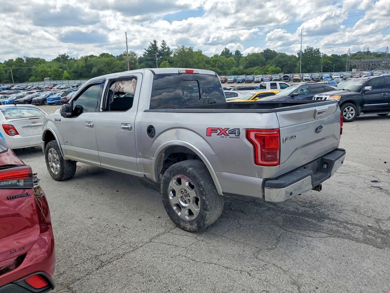 2015 Ford F150 Supercrew - Фото 2