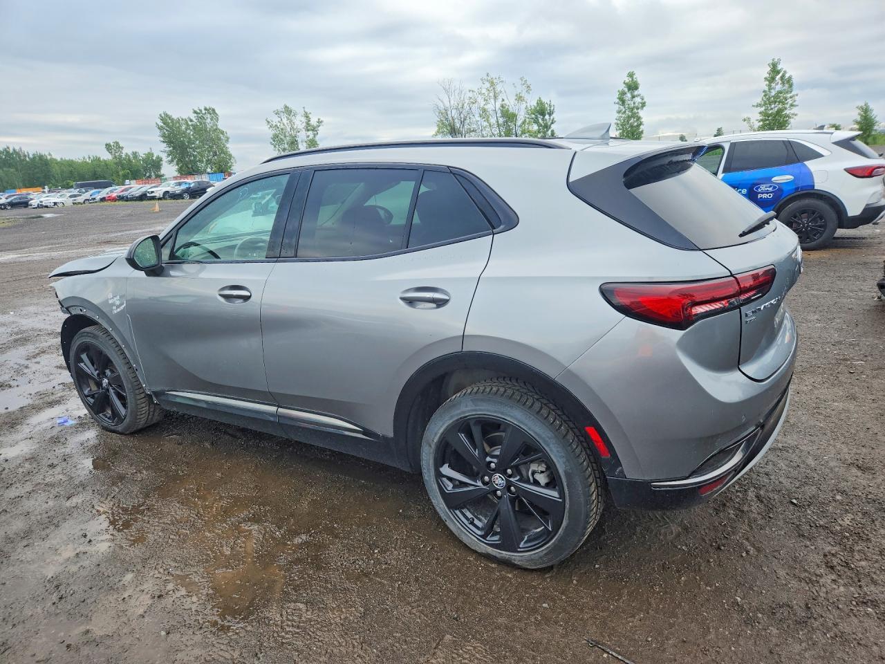 2023 Buick Envision Essence - Фото 2