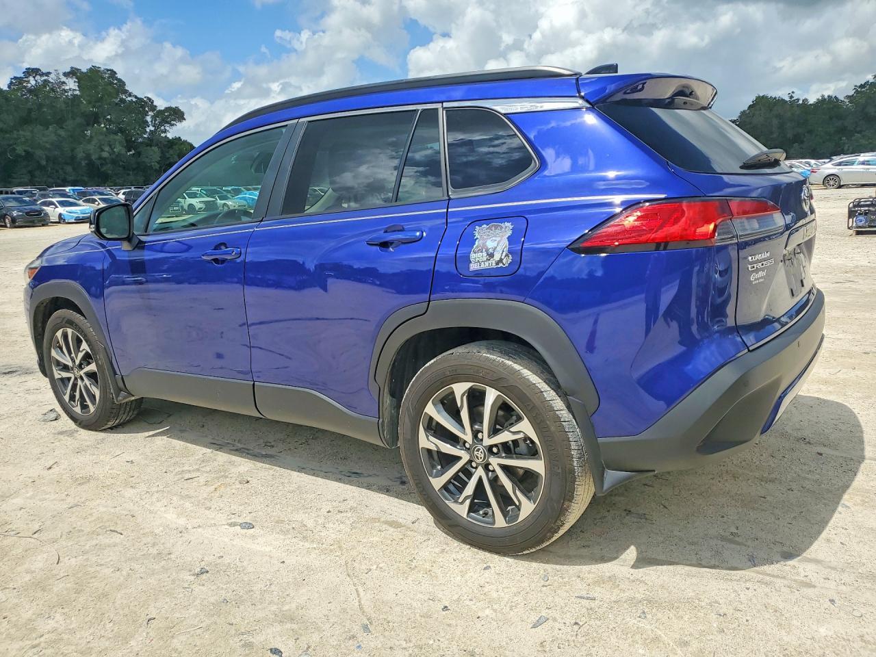 2025 Toyota Corolla Cross Xle - Фото 2