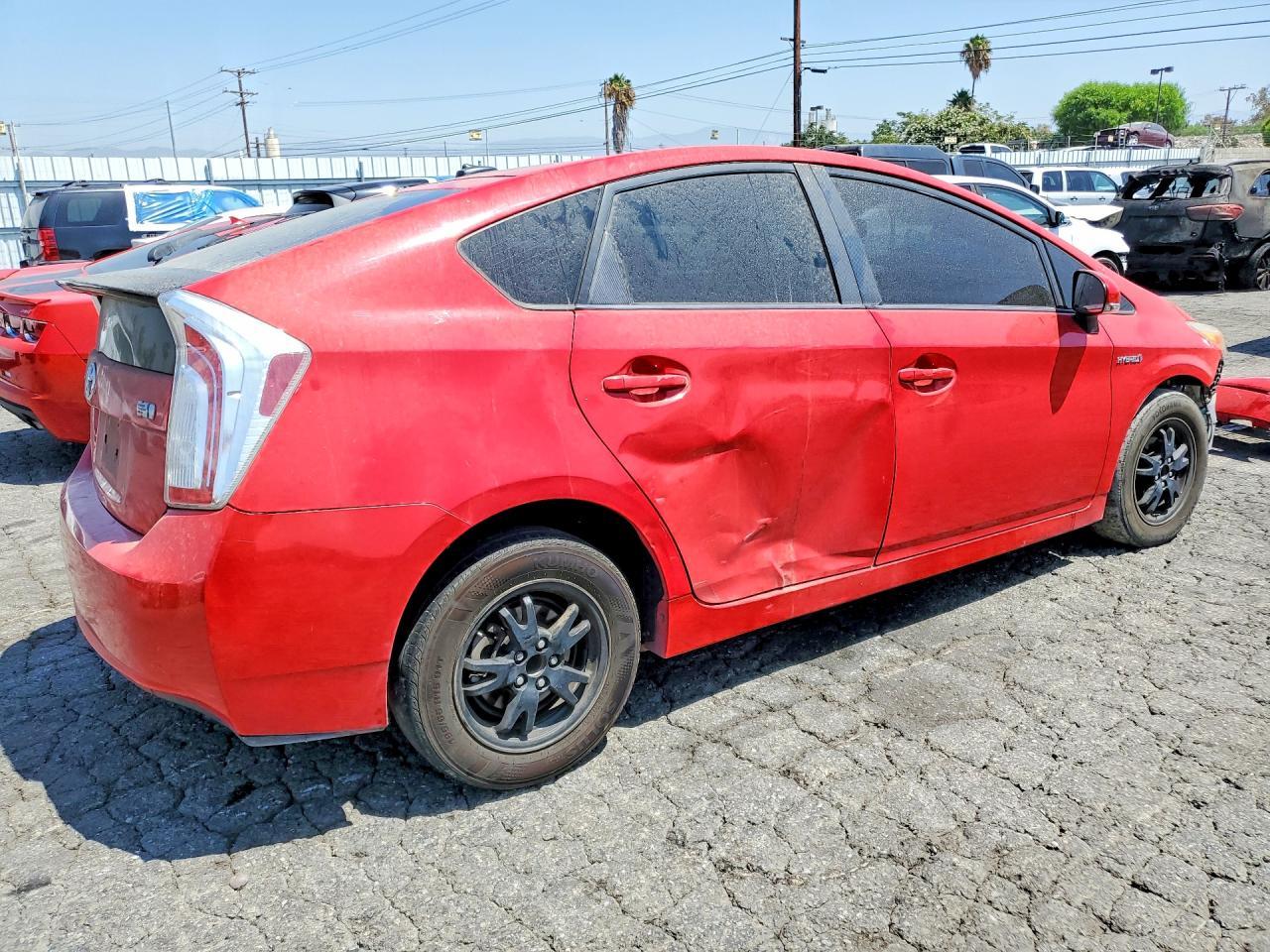 2015 Toyota Prius Persona Series - Image 3