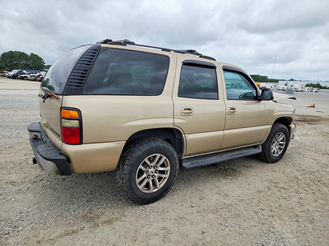 2005 Chevrolet Tahoe K1500 - Image 3