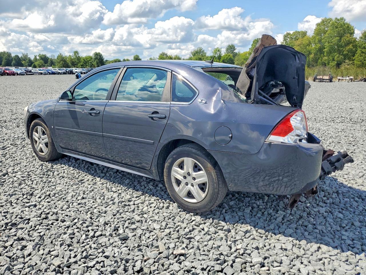 2009 Chevrolet Impala Ls - Image 2