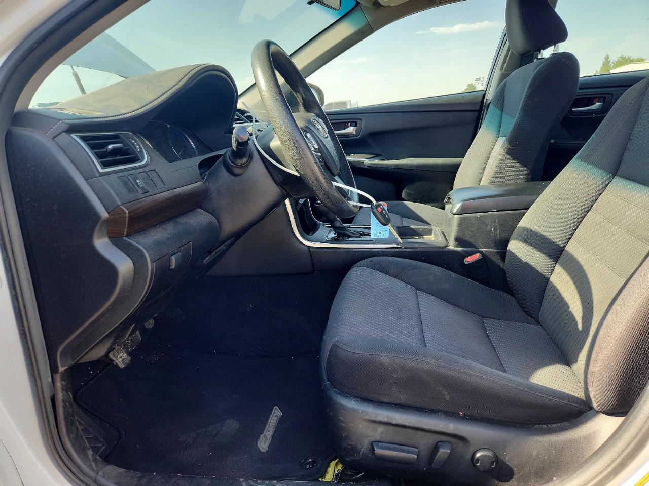 2016 Toyota Camry Le - Image 7